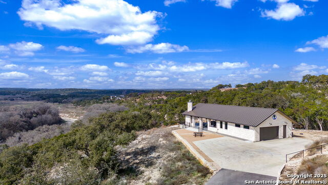 1019 Pristine Trl Property Photo 5