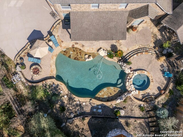 9014 Woodland Pass Property Photo 1
