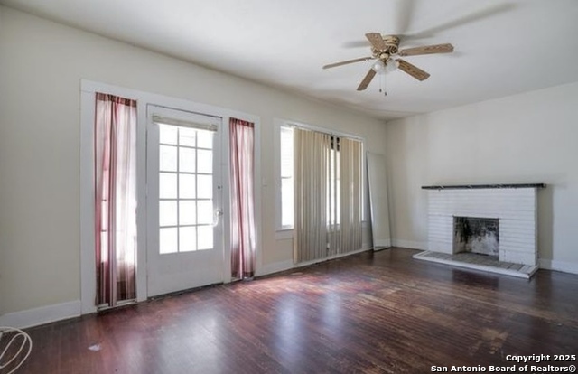 1639 W Craig Pl Property Photo 4