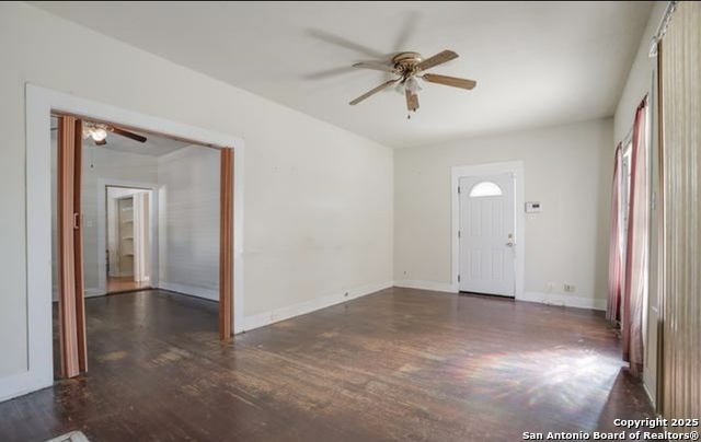 1639 W Craig Pl Property Photo 5