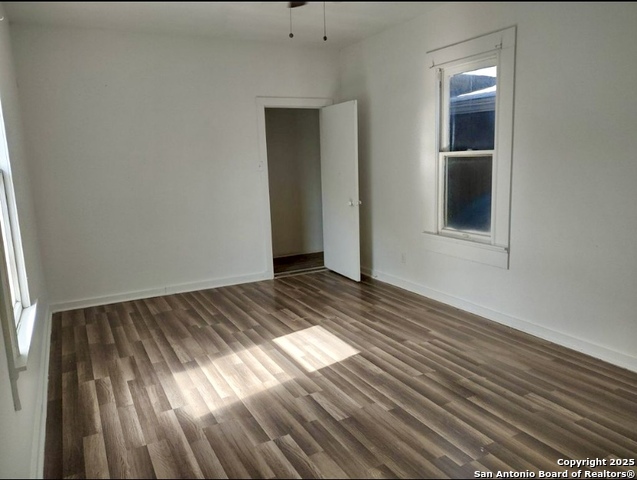 1639 W Craig Pl Property Photo 8