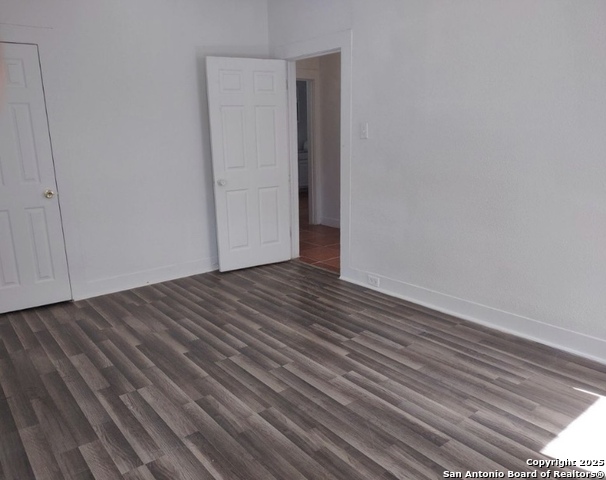 1639 W Craig Pl Property Photo 9