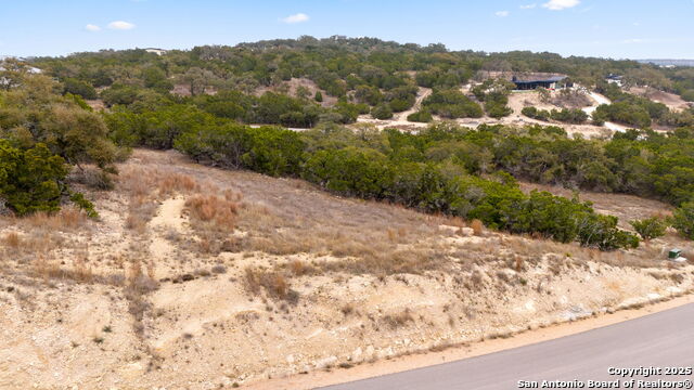 1770 Paradise Parkway Property Photo 6