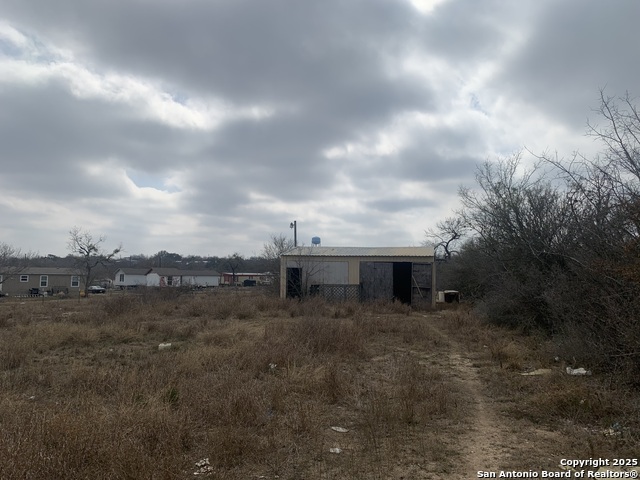 903 County Road 561 Property Photo 2