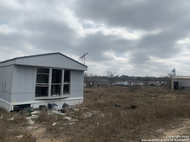 903 County Road 561 Property Photo 3