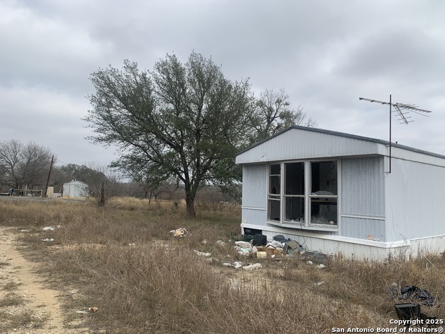 903 County Road 561 Property Photo 6