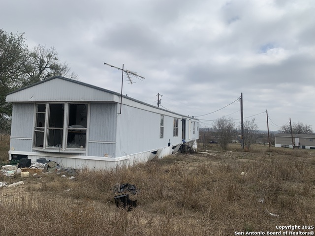 903 County Road 561 Property Photo 7