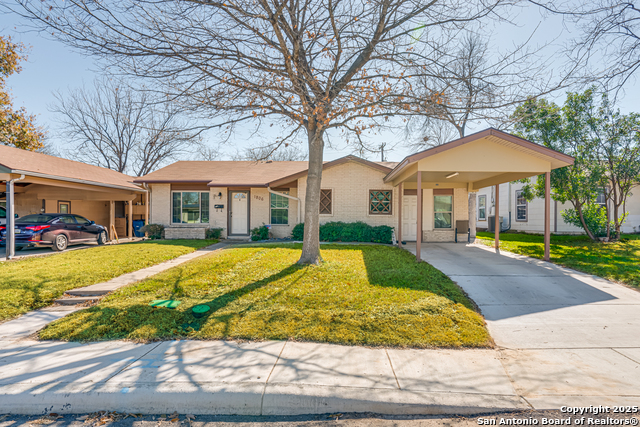 1806 Viewridge Dr Property Photo 1