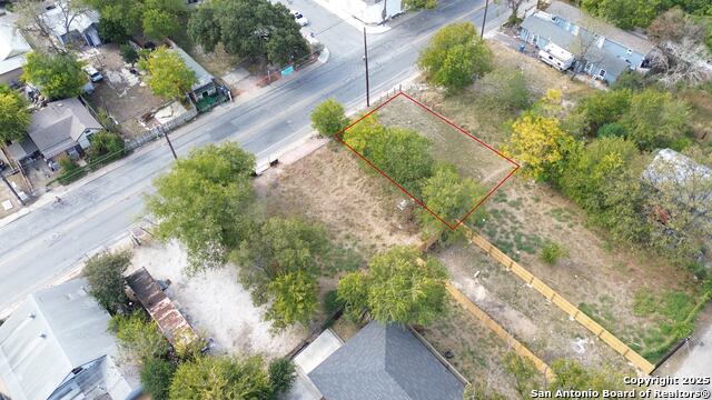 2525 Guadalupe St Property Photo 3