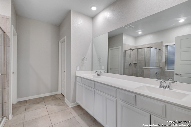 2413 Pennilynn Way Property Photo 14