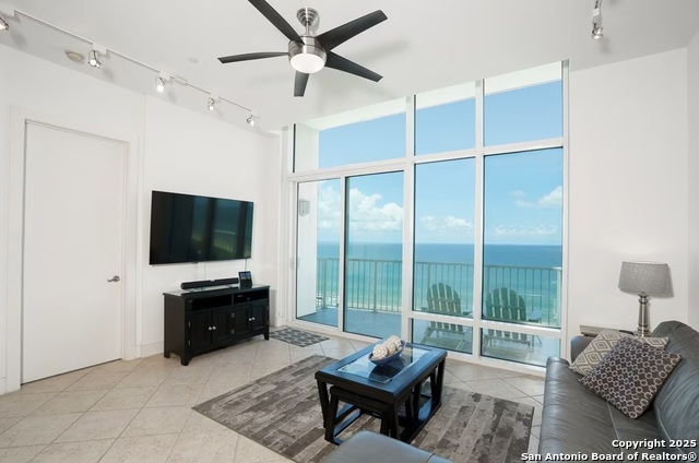 310a Padre Blvd Property Photo 9