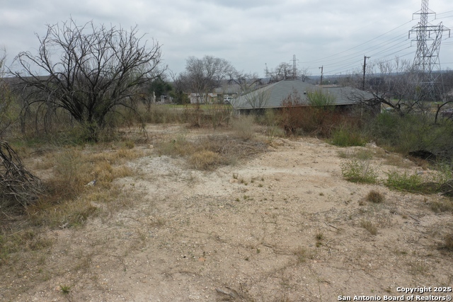 714 Hampton Property Photo 4
