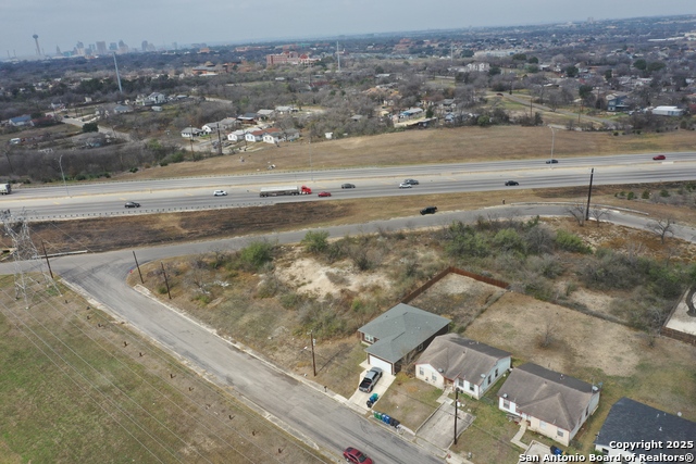 714 Hampton Property Photo 5