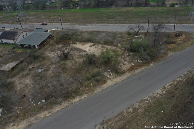 714 Hampton Property Photo 8
