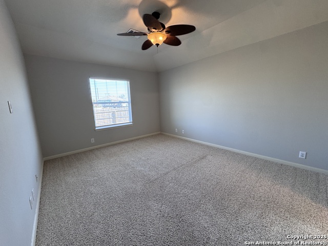1002 Birdsong Ln Property Photo 10