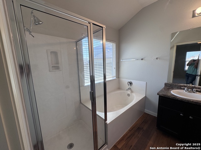 1002 Birdsong Ln Property Photo 12