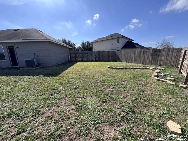 1002 Birdsong Ln Property Photo 24
