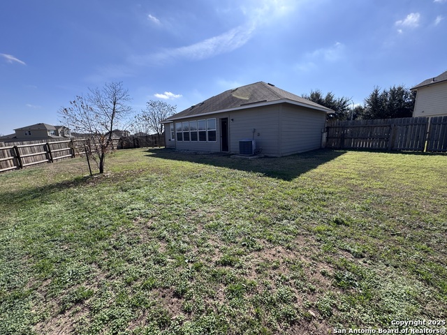 1002 Birdsong Ln Property Photo 25
