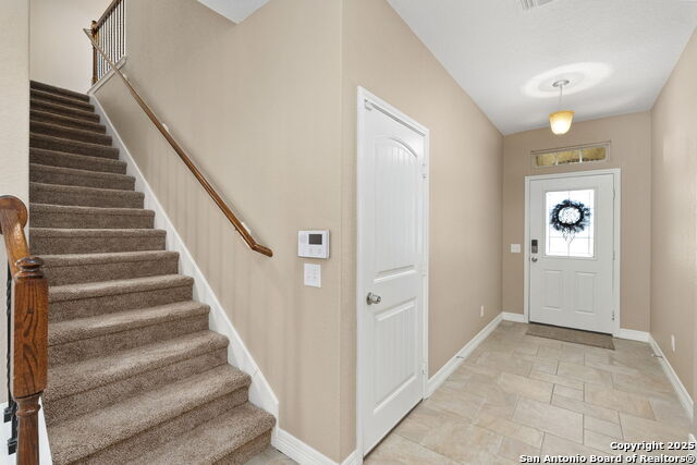 1421 Shadow Rock Property Photo 5
