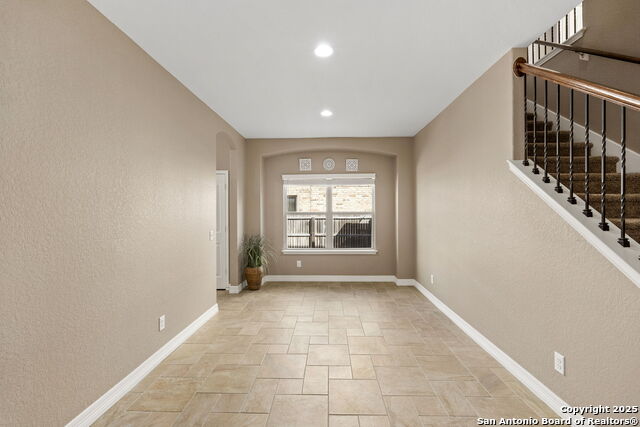 1421 Shadow Rock Property Photo 6