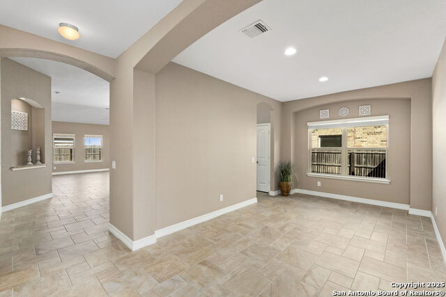 1421 Shadow Rock Property Photo 7