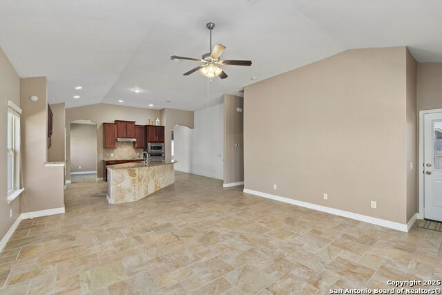 1421 Shadow Rock Property Photo 14