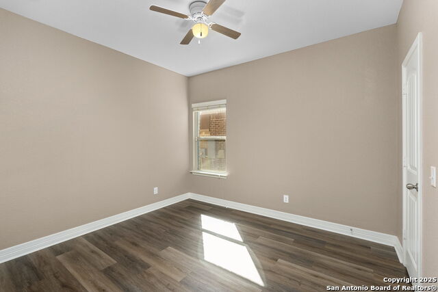 1421 Shadow Rock Property Photo 32