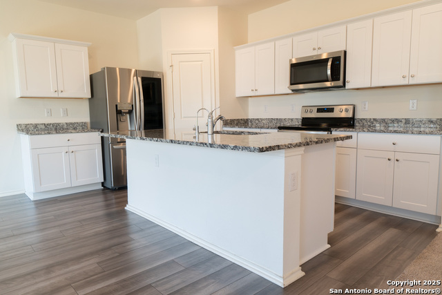 5846 Gulf Meadow Property Photo 4