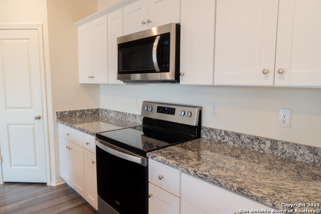 5846 Gulf Meadow Property Photo 5