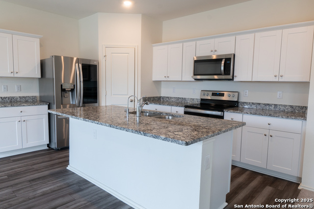 5846 Gulf Meadow Property Photo 7