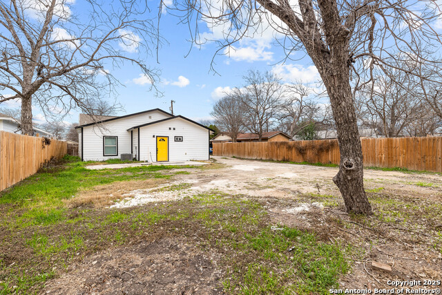 626 W Harding Blvd Property Photo 22