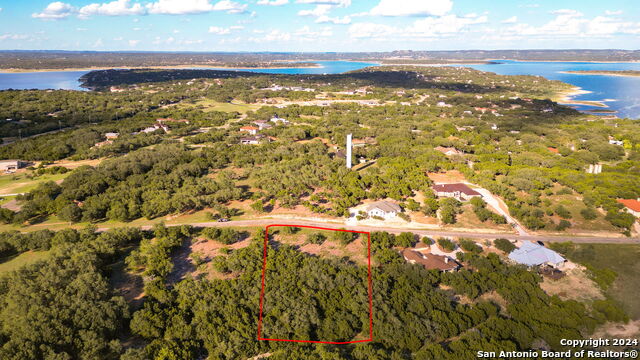 112 Sendera Way Property Photo 12