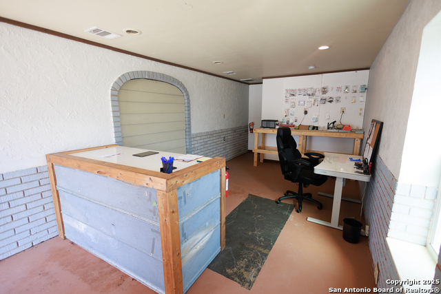 508 W Hondo Ave Property Photo 4
