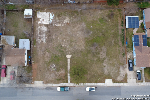 1715 El Monte Blvd Property Photo 2