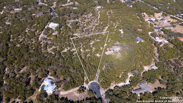 9325 Fox Briar Ln Property Photo 7