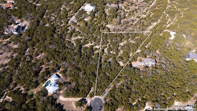 9325 Fox Briar Ln Property Photo 8