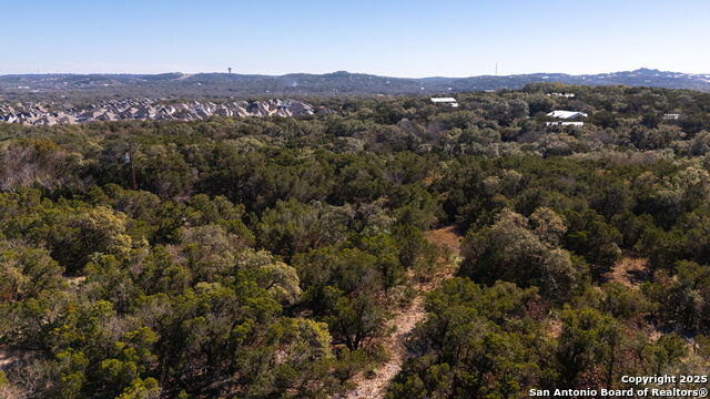 9325 Fox Briar Ln Property Photo 10