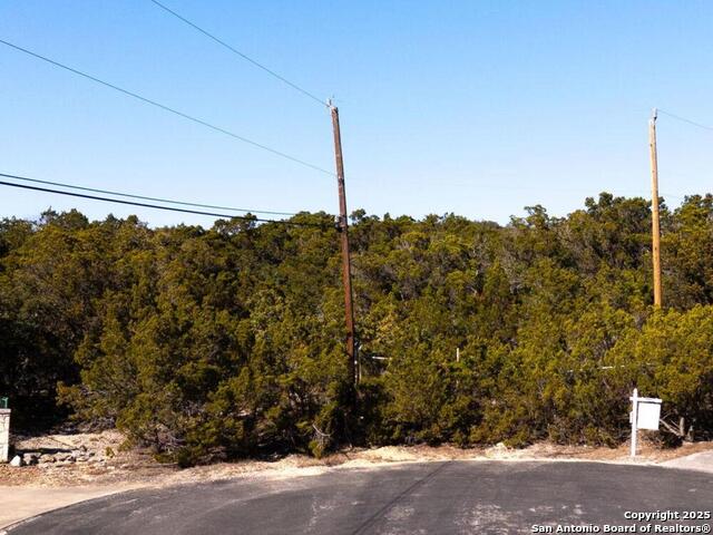 9325 Fox Briar Ln Property Photo 11
