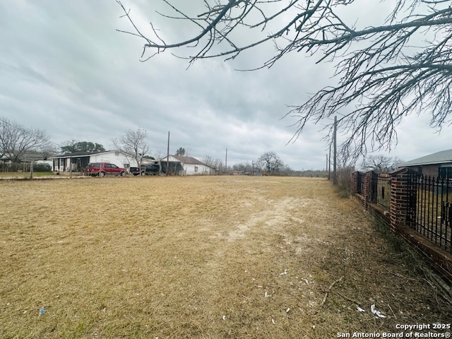 786 W. Villaret Blvd Property Photo 3