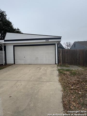 6863 Enchanted Springs Dr Property Photo