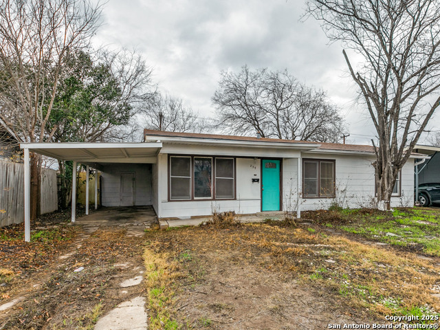 239 E Palfrey St Property Photo 2