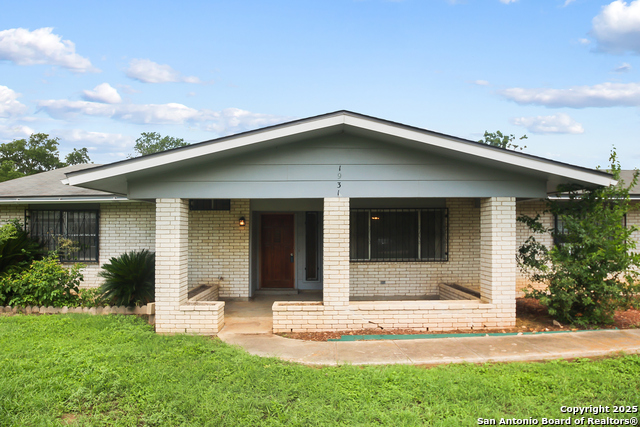 1931 Triple Pines Property Photo 1