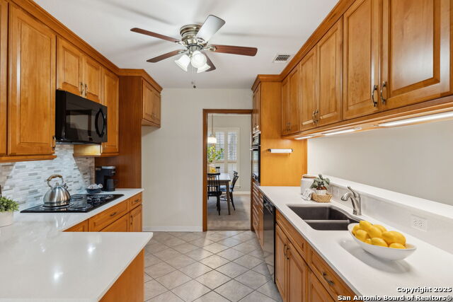 1018 Spent Wing Dr Property Photo 14