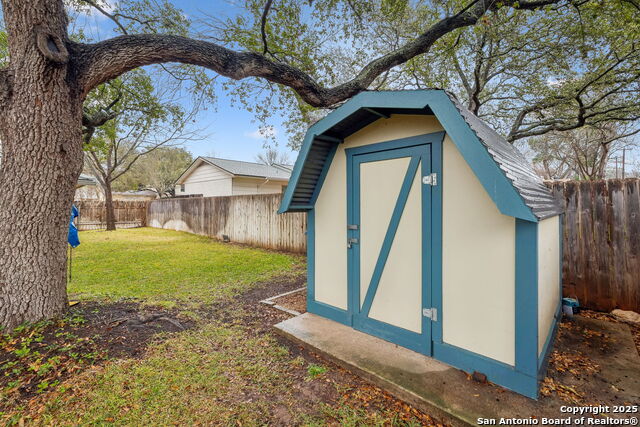 1018 Spent Wing Dr Property Photo 49