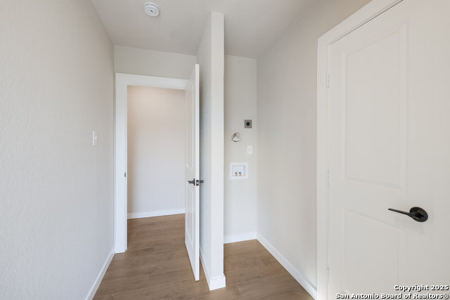 2436 W Woodlawn Ave Property Photo 25