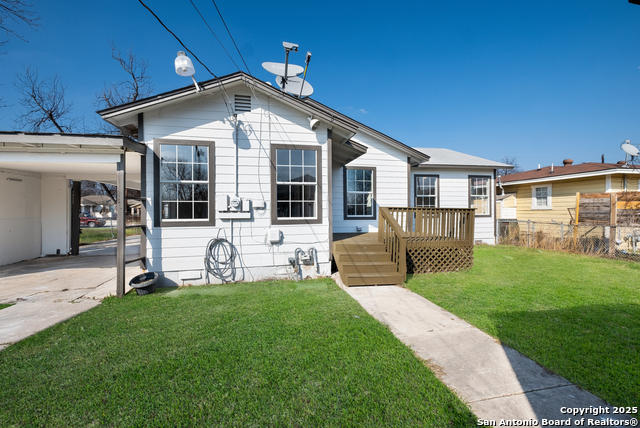 2436 W Woodlawn Ave Property Photo 30