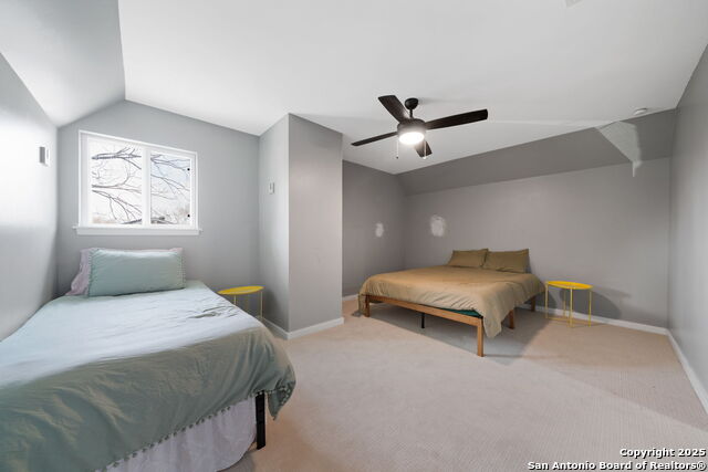 1003 Fabulous Dr Property Photo 27