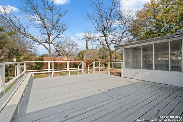 1003 Fabulous Dr Property Photo 31