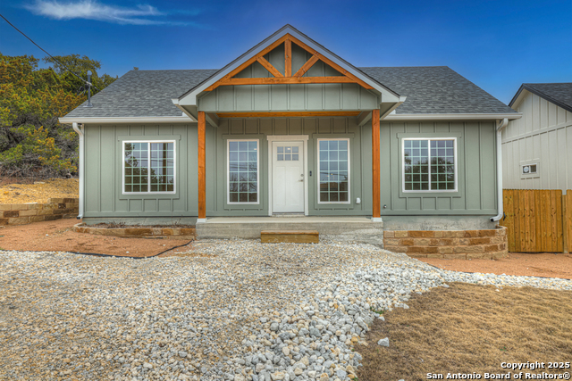 1196 Canyon Trace Property Photo 1