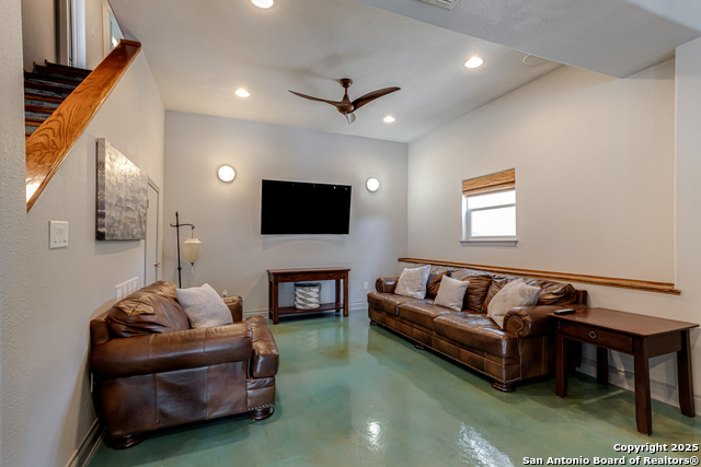 321 Village View Property Photo 25
